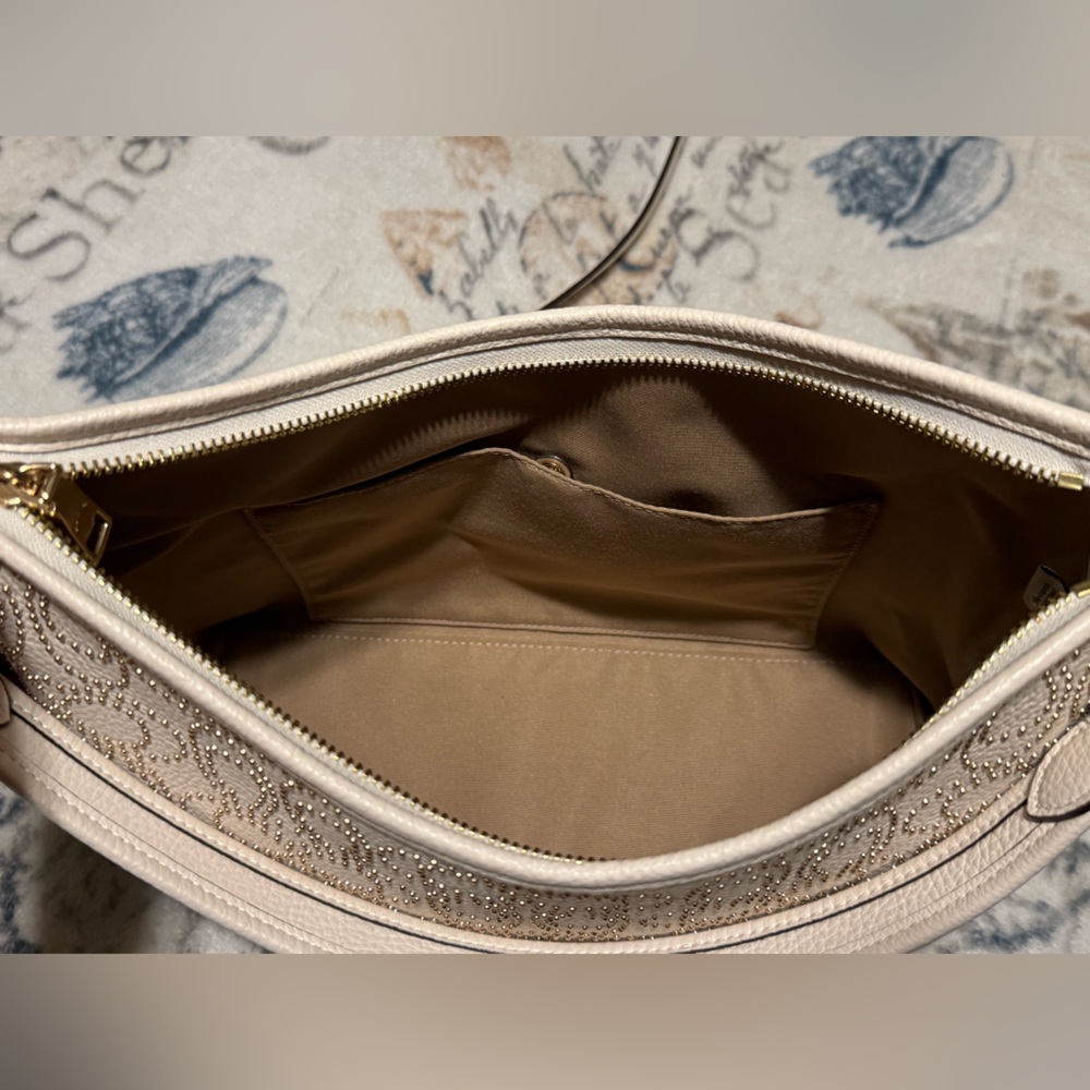 Coach Laurel with Signature Rivets in Chalk/Gold - Picture 8 of 11